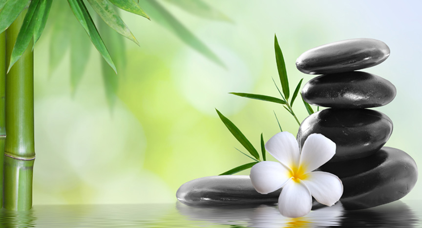 Gesundheitsreise - Zeit für mich | Steinstapel mit Lotusblüte